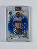 Hakan Çalhanoğlu Topps Pristine Blue Refractor 75/75 – Vorderseite